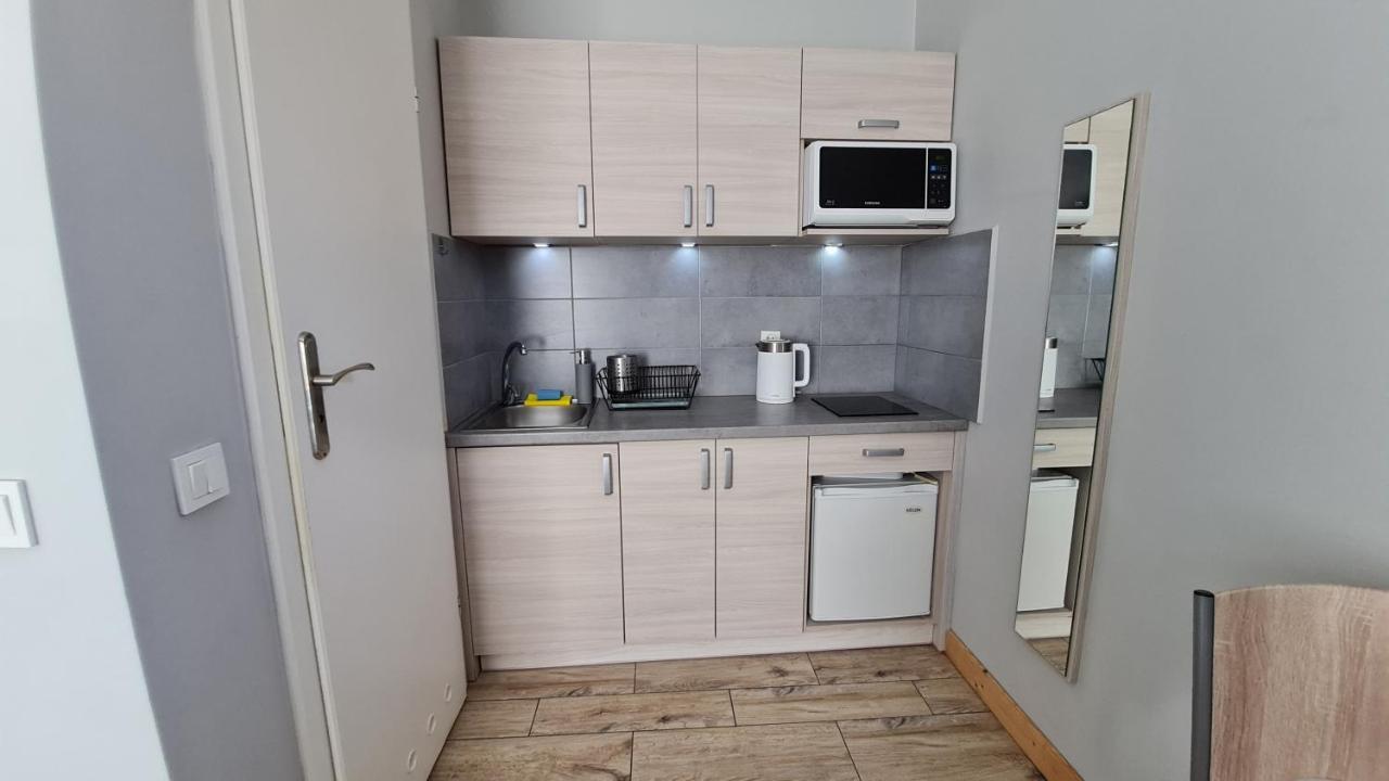 Bela - Pokoje Z Aneksami I Apartamenty Kolberg Exterior foto