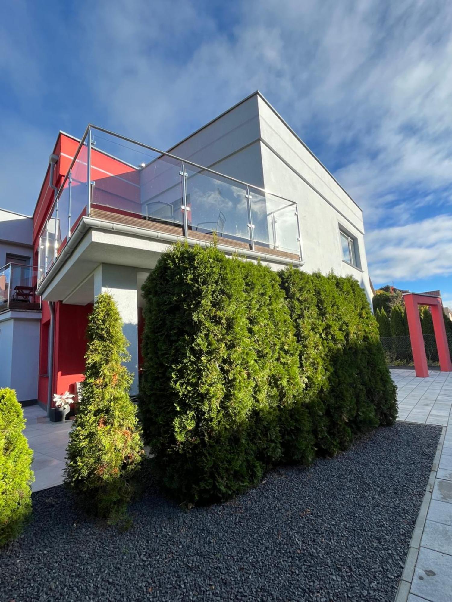Bela - Pokoje Z Aneksami I Apartamenty Kolberg Exterior foto