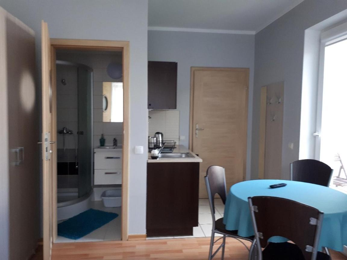 Bela - Pokoje Z Aneksami I Apartamenty Kolberg Exterior foto